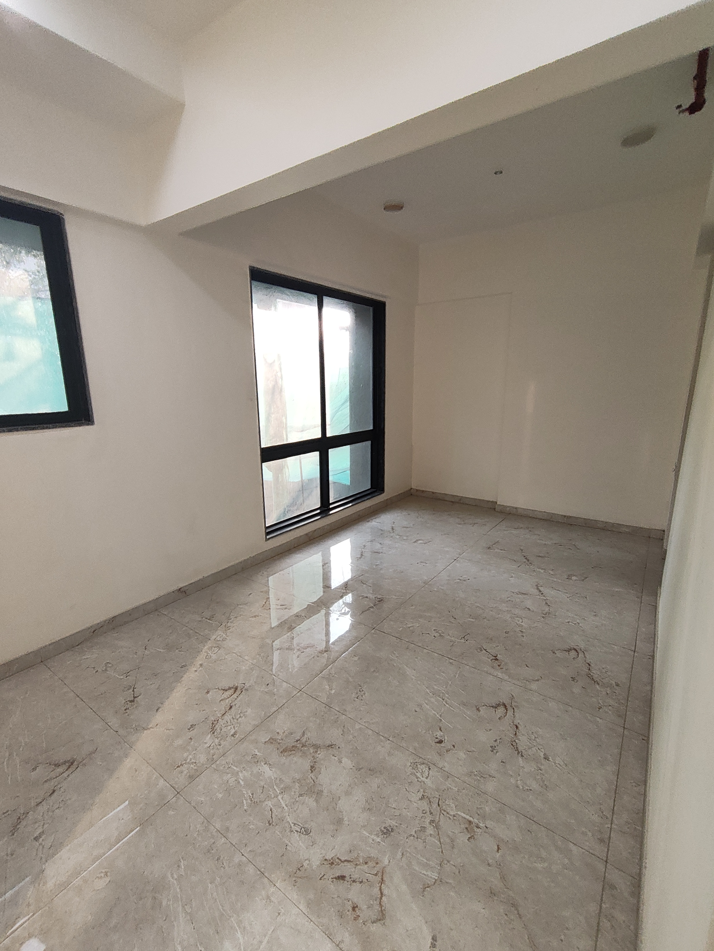 2 BHK Apartment For Sale in Paton Tower 