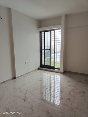 Room in 2 BHK Apartment at Majestique Towers, Kharadi – for Sale