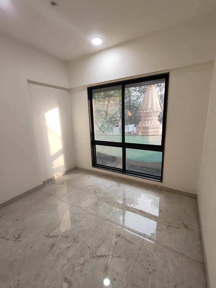 Room, kandivali east 2 Bedroom 651 Sq.Ft. Apartment In Kandivali East Mumbai 9550851