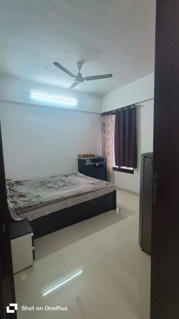 Bedroom in 2 BHK Apartment at Wadgaon Sheri – for Rent