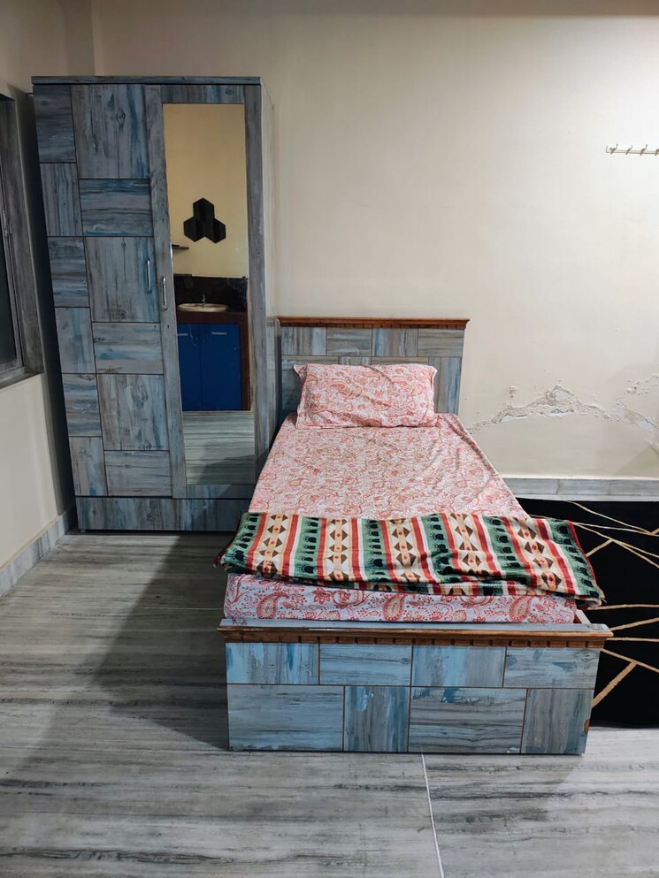 Bedroom, sector 6 kopar khairane Pg For Boys In Sector 6 Kopar Khairane 9550895