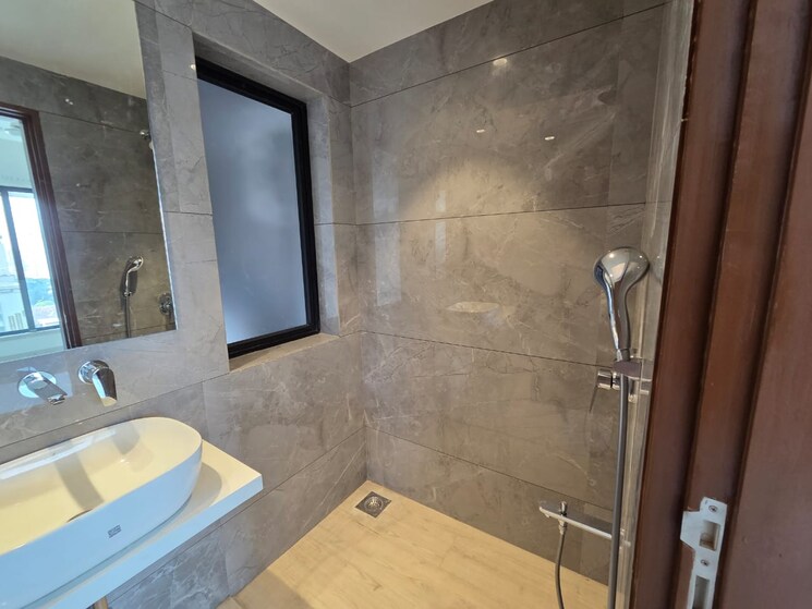 Bathroom, pr-fernvel 3 Bedroom 1247 Sq.Ft. Apartment In Santacruz West Mumbai 9550910