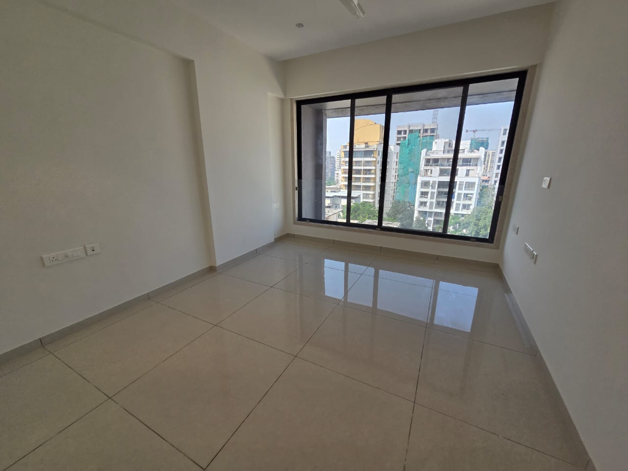 3 BHK + Servant Room Apartment For Rent in PR Fernvel