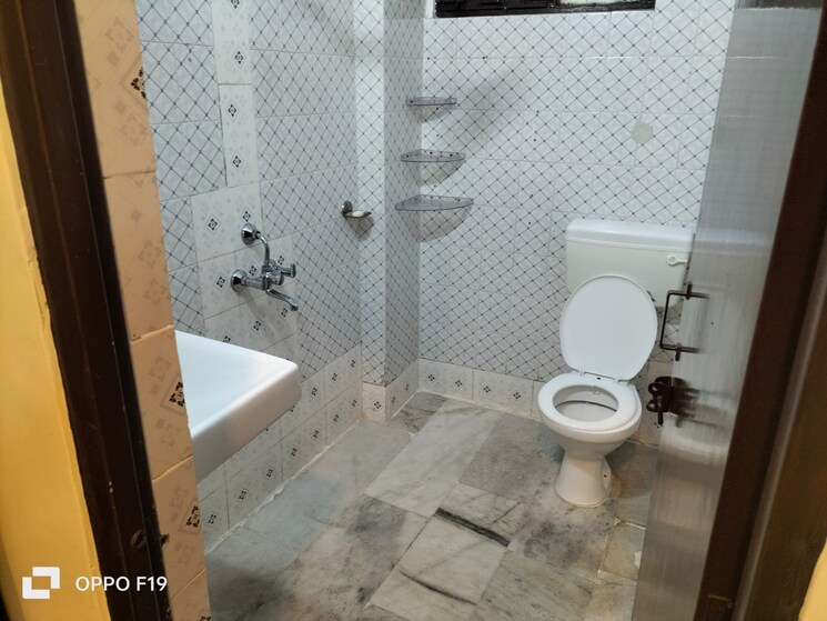 Bathroom, gomti nagar 2 Bedroom 1200 Sq.Ft. Apartment In Gomti Nagar Lucknow 9550926