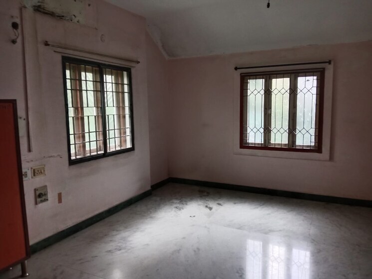Room, thyagaraya nagar 6+ Bedroom 5500 Sq.Ft. Independent House In Thyagaraya Nagar Chennai 9550919