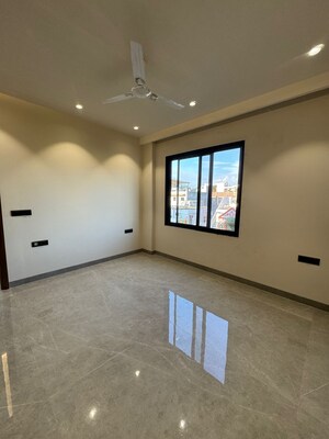 3 BHK Apartment For Rent in Shubh Niketan Apartments, Paschim Vihar