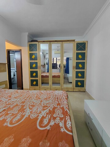 Furnished Amenities in 2 BHK Apartment at HDIL Dheeraj Jamuna, Malad West – for Rent