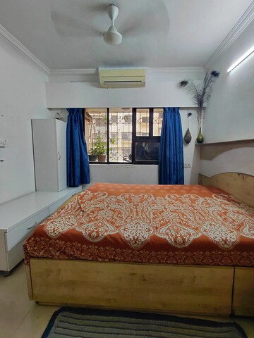 Furnished Amenities in 2 BHK Apartment at HDIL Dheeraj Jamuna, Malad West – for Rent