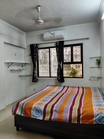 Furnished Amenities in 2 BHK Apartment at HDIL Dheeraj Jamuna, Malad West – for Rent