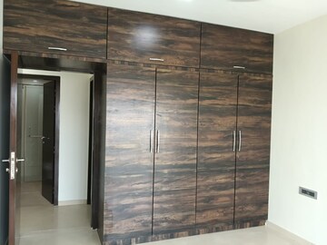 Room in 2 BHK Apartment at RNA Continental, Chembur – for Rent