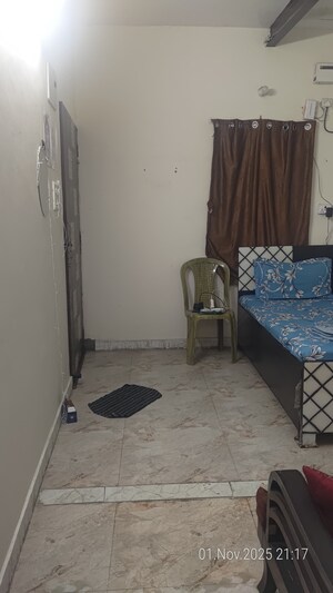 Bedroom in 3 BHK Apartment at RWA Apartments Sector 51, Sector 51 – for Rent