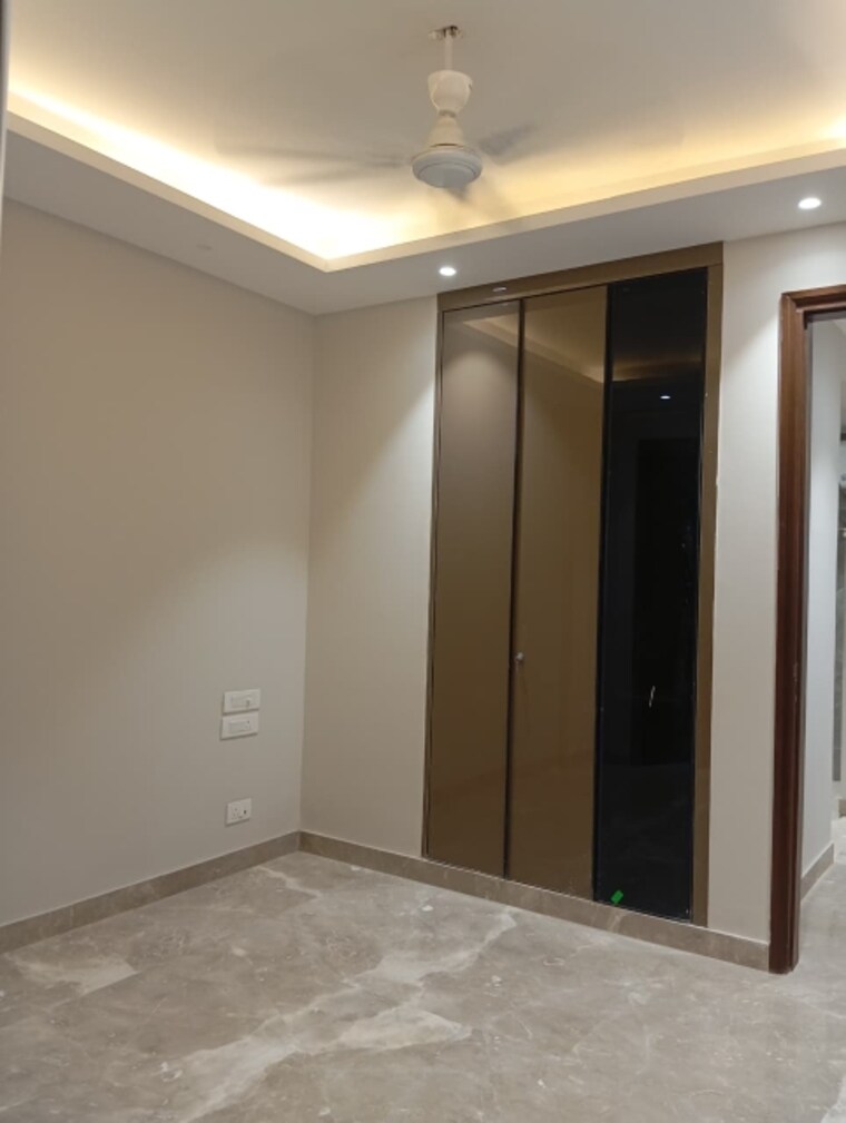 Master Bedroom, chittaranjan park 3 Bedroom 1250 Sq.Ft. Builder Floor In Chittaranjan Park Delhi 9550956
