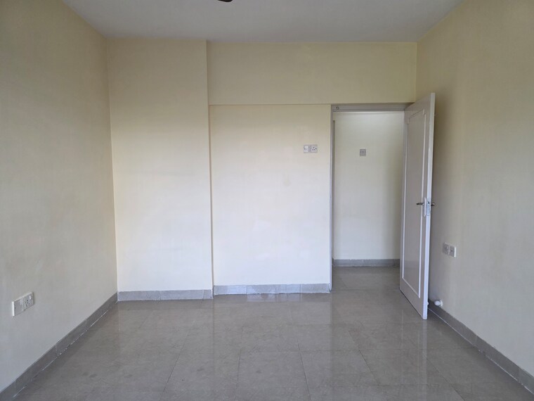 Room, lokhandwala-whispering-palms 2 Bedroom 930 Sq.Ft. Apartment In Kandivali East Mumbai 9550977