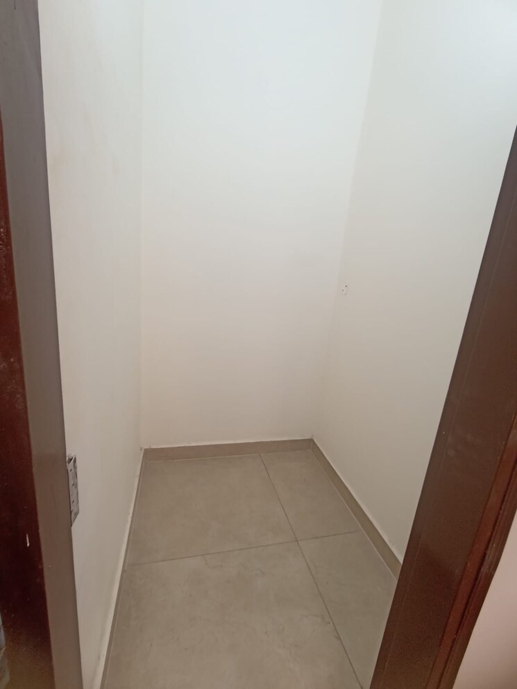 Room, pir machalla 3 Bedroom 1100 Sq.Ft. Villa In Pir Machalla Zirakpur 9550971