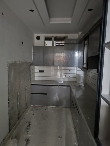 Room in 3 BHK Builder Floor at Tara Nagar – for Sale