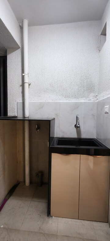 Utility Room in 3 BHK Apartment at Majestique Signature Towers, Balewadi – for Rent