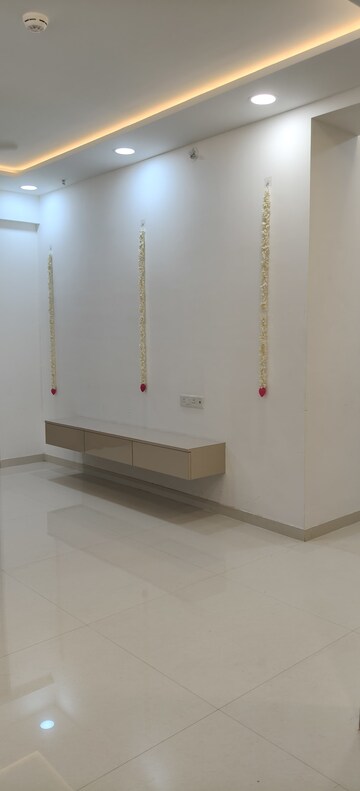 Room in 3 BHK Apartment at Majestique Signature Towers, Balewadi – for Rent