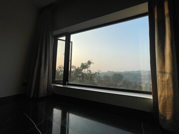 Room in 5 BHK Villa at Vasantha City, Hi Tech City – for Sale