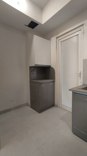 Bathroom in 3.5 BHK Apartment at One Oak Atmos, Gomti Nagar – for Rent