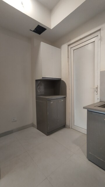 Bathroom in 3.5 BHK Apartment at One Oak Atmos, Gomti Nagar – for Rent