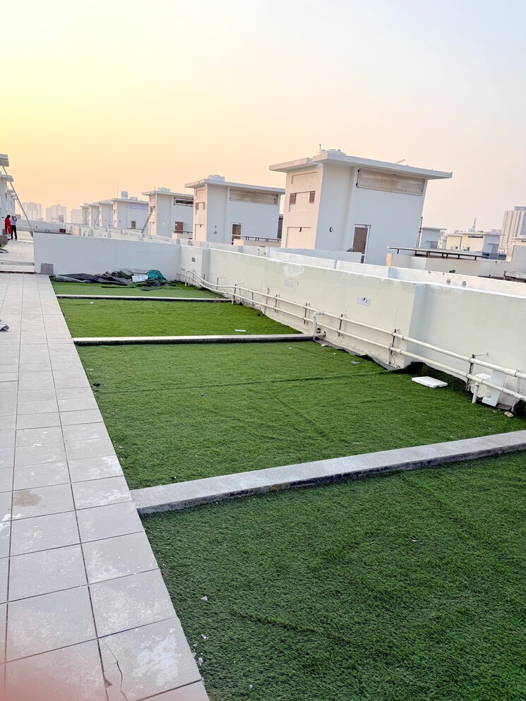 Terrace, m3m-soulitude 3.5 Bedroom 1494 Sq.Ft. Builder Floor In Sector 89 Gurgaon 9551045