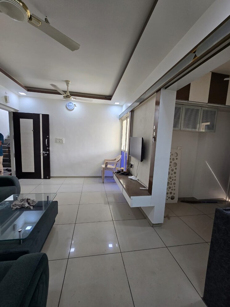 Living Room, harni 2 Bedroom 1000 Sq.Ft. Apartment In Harni Vadodara 9551055