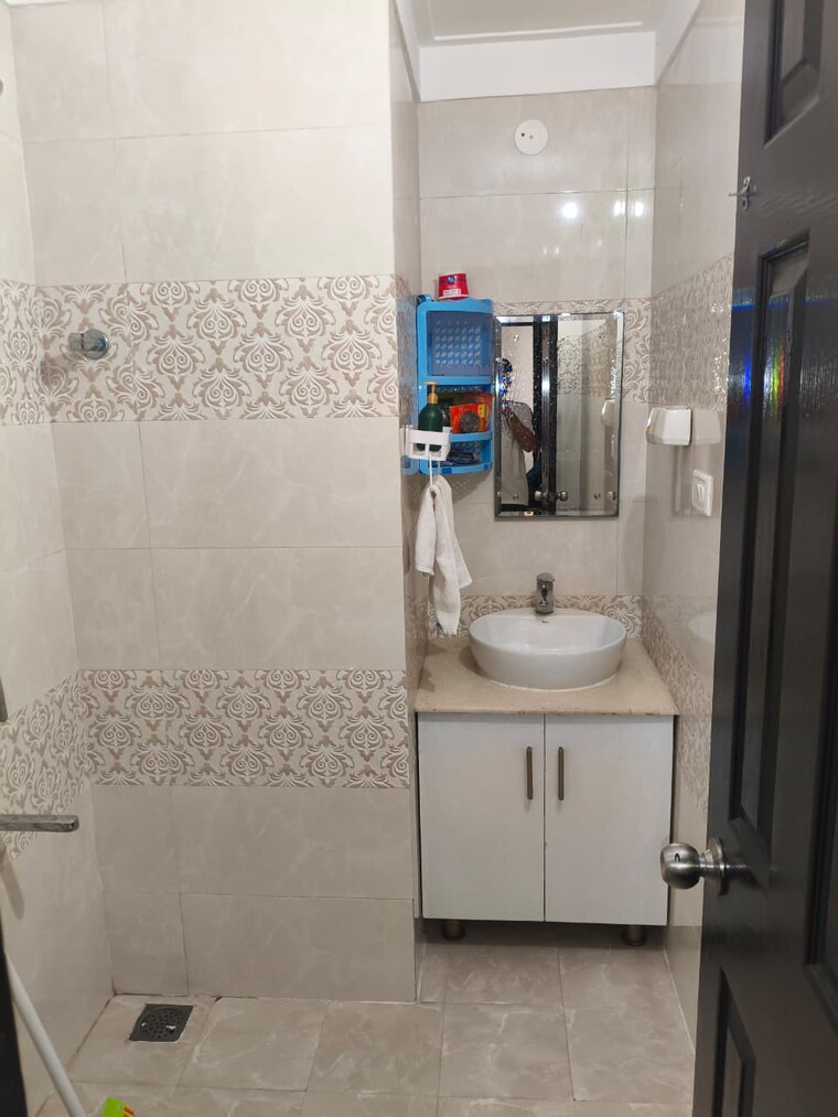 Bathroom, golden-sand-apartments 3 Bedroom 1966 Sq.Ft. Apartment In Dhakoli Zirakpur 9551063