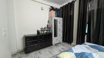 Bedroom in 2 BHK Builder Floor at Ardee City, Sector 52 – for Rent