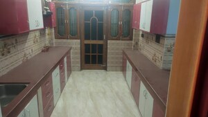 Kitchen in 2 BHK Builder Floor at Gomti Nagar – for Rent