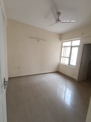 Room in 2 BHK Apartment at Shree Vardhman Mantra, Sector 67 – for Rent
