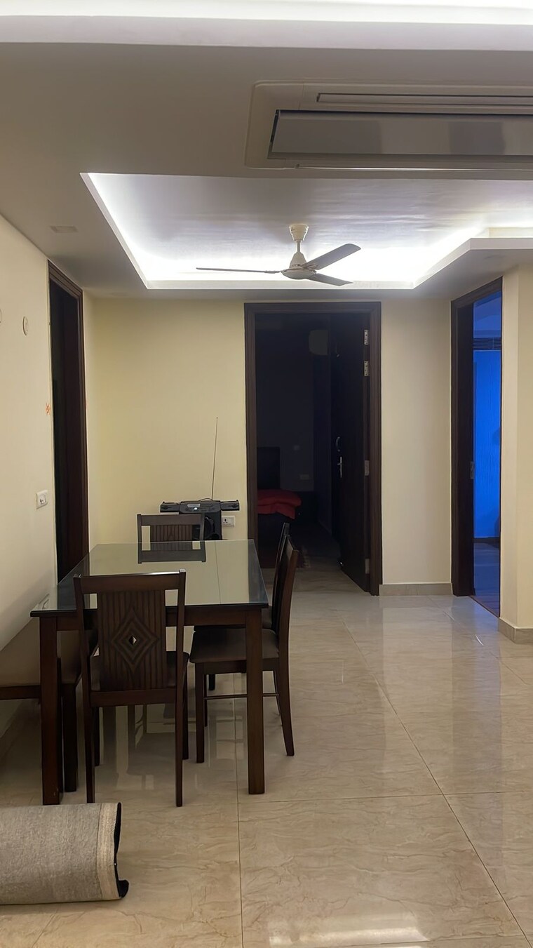 Living Room, mi-rustle-court 3.5 Bedroom 1850 Sq.Ft. Apartment In Gomti Nagar Lucknow 9551081