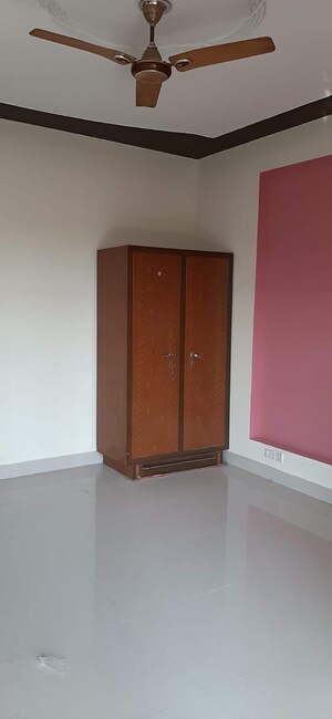 Room in 2 BHK Independent House at RWA Apartments Sector 45, Sector 45 – for Rent