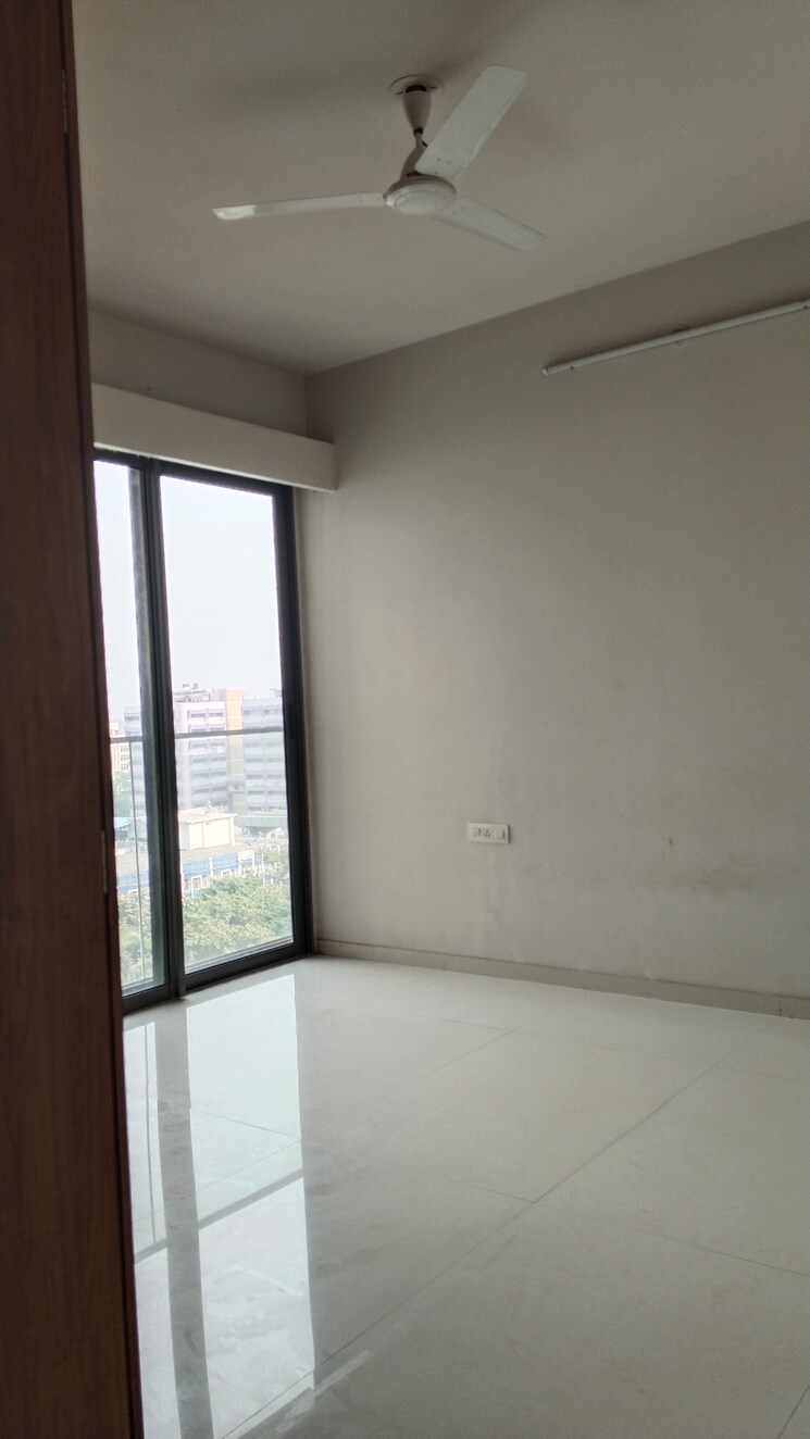 Room, rustomjee-seasons 4 Bedroom 1836 Sq.Ft. Apartment In Bandra East Mumbai 9551143