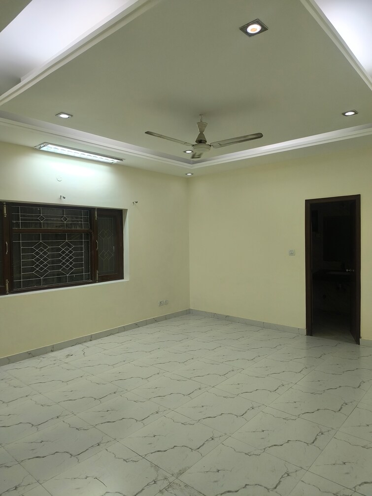 Cover Image, sector 56 3 Bedroom 3400 Sq.Ft. Villa In Sector 56 Noida 9551161