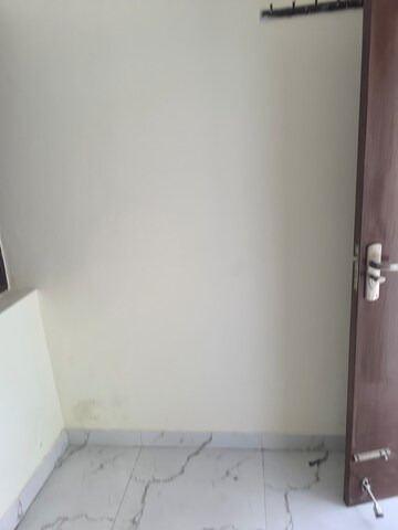 Room in 3 BHK Villa at Sector 56 – for Rent