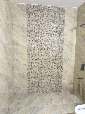 Bathroom in 3 BHK Villa at Sector 56 – for Rent