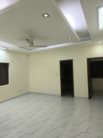 Room in 3 BHK Villa at Sector 56 – for Rent