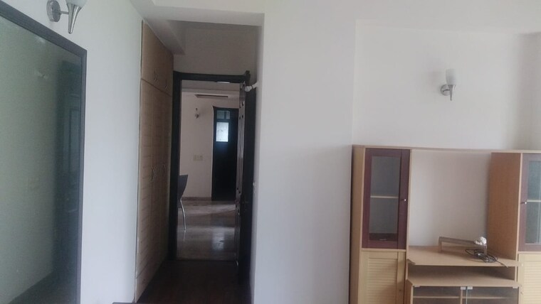 Room, mahagun-morpheus 3 Bedroom 1700 Sq.Ft. Apartment In Sector 50 Noida 9551163
