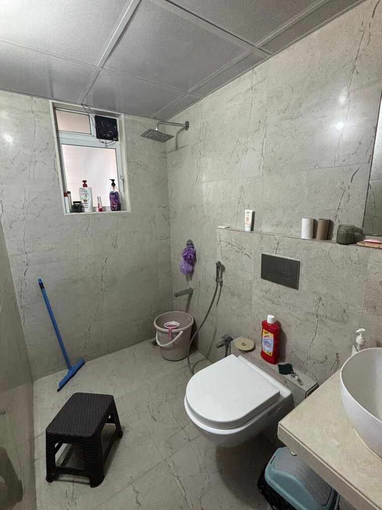 Bathroom, dosti-west-county 3 Bedroom 1022 Sq.Ft. Apartment In Balkum Pada Thane 9551167