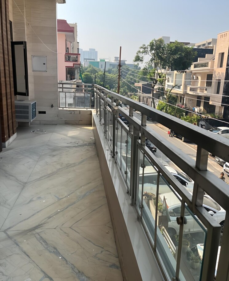 Balcony, gardenia-glory 3 Bedroom 200 Sq.Mt. Independent House In Sector 46 Noida 9551191