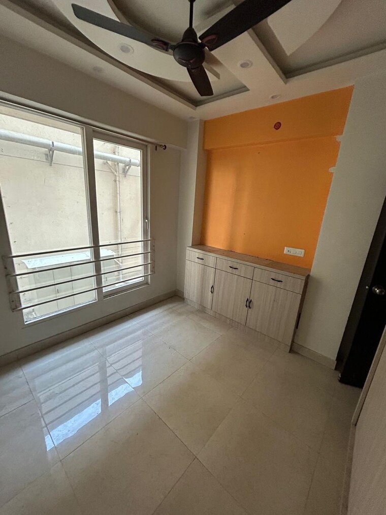 Room, signature-the-serenas 2 Bedroom 645 Sq.Ft. Apartment In Sohna Sector 36 Gurgaon 9551178