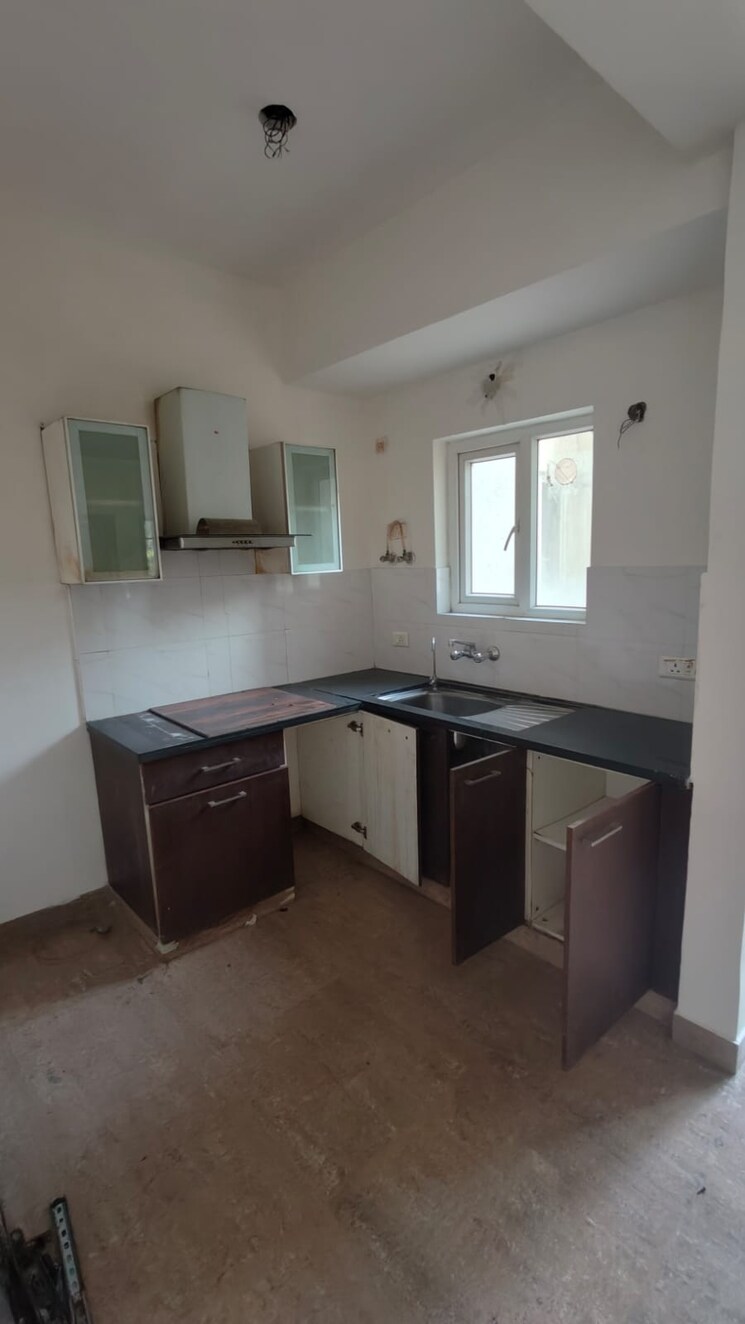 Kitchen, pakhowal road 3 Bedroom 1600 Sq.Ft. Apartment In Pakhowal Road Ludhiana 9551205