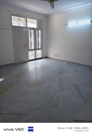 Room in 4 BHK Apartment at Shivkala Apartment, Sector 62 – for Rent