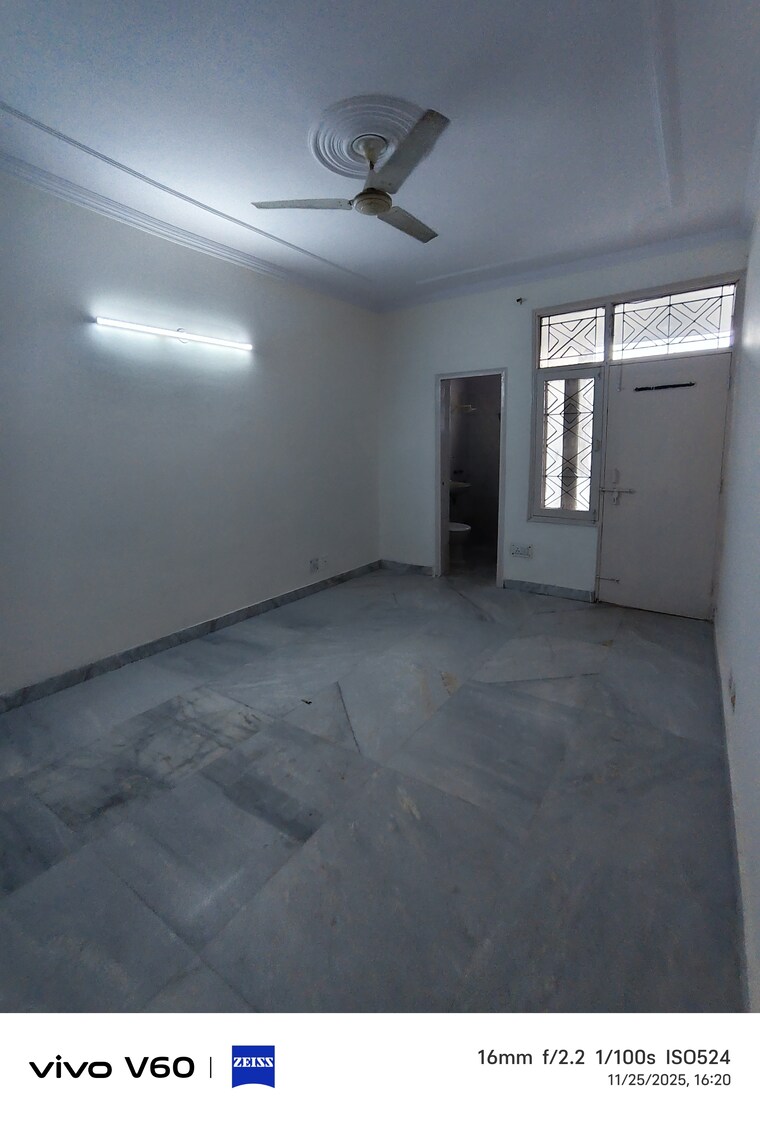 Room, shivkala-apartment 4 Bedroom 1800 Sq.Ft. Apartment In Sector 62 Noida 9551211