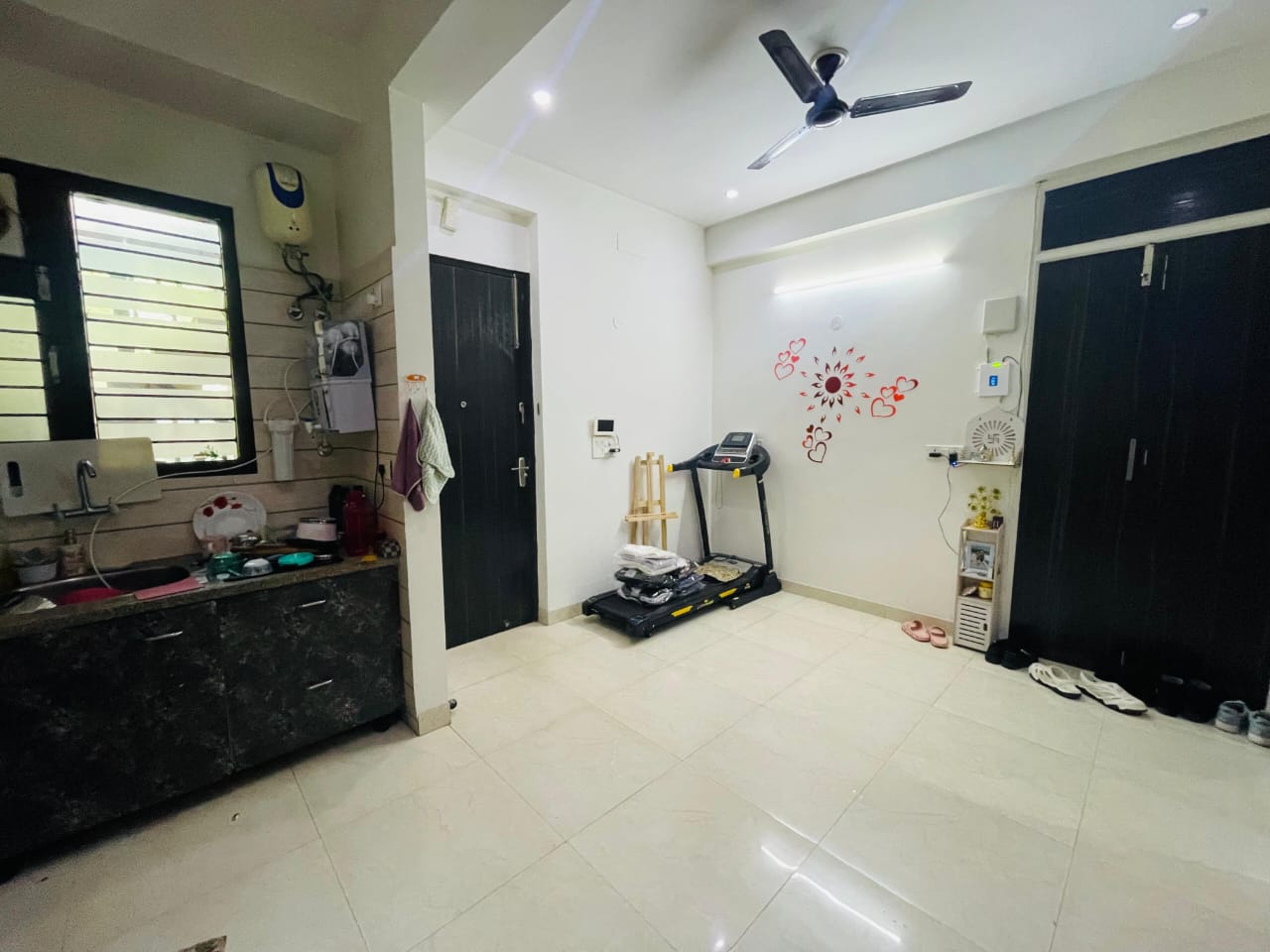 3.5 BHK + Pooja Room Apartment For Rent in Tata Gurgaon Gateway