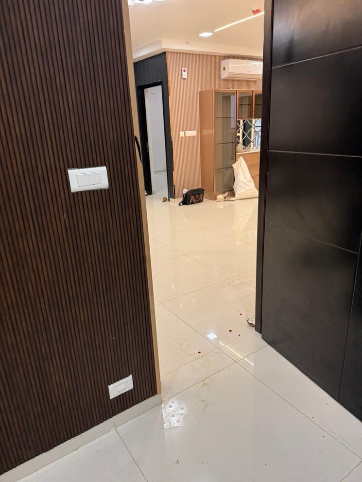 Bathroom, rajapushpa-provincia 3 Bedroom 2335 Sq.Ft. Apartment In Narsingi Hyderabad 9551248