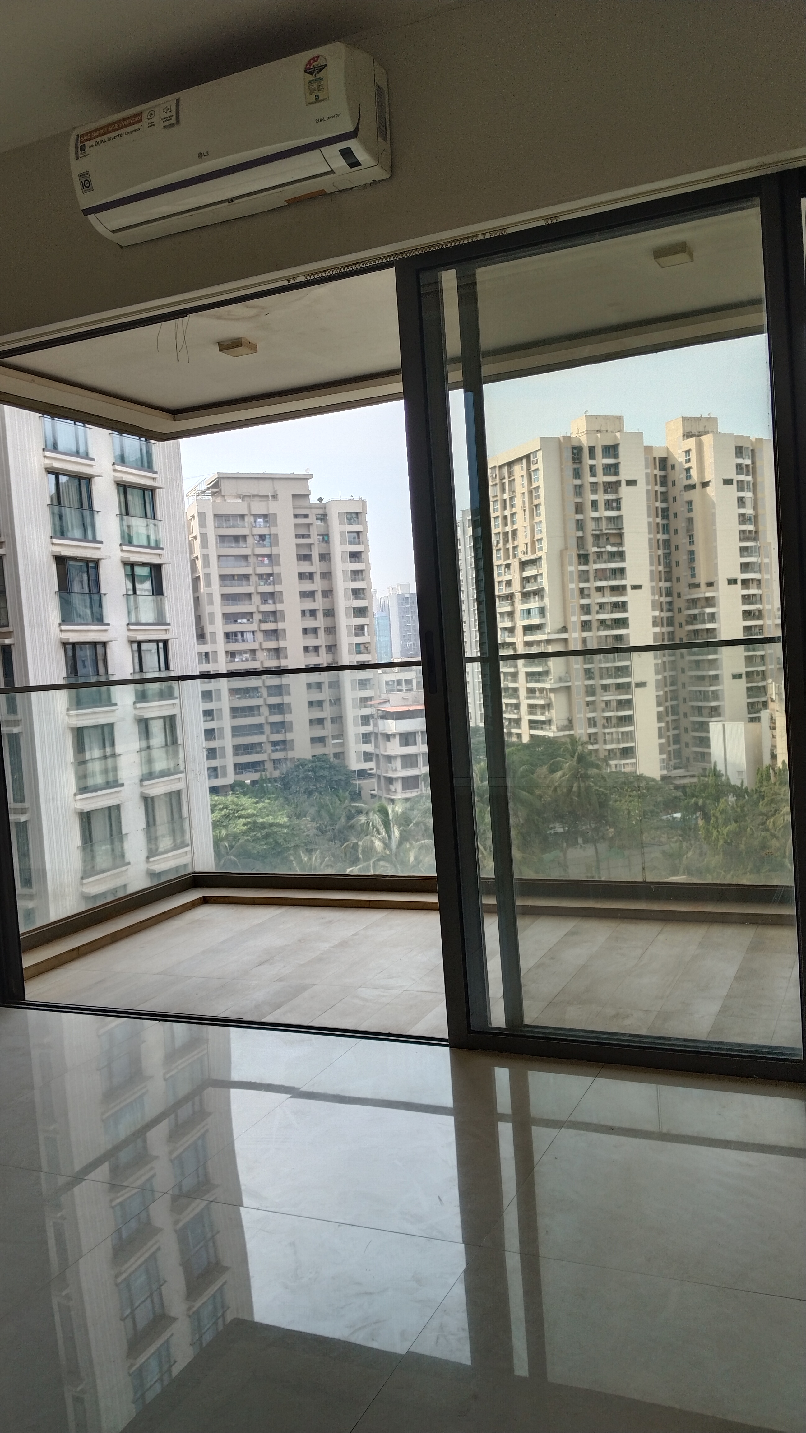4 BHK Apartment For Rent in Rustomjee Seasons