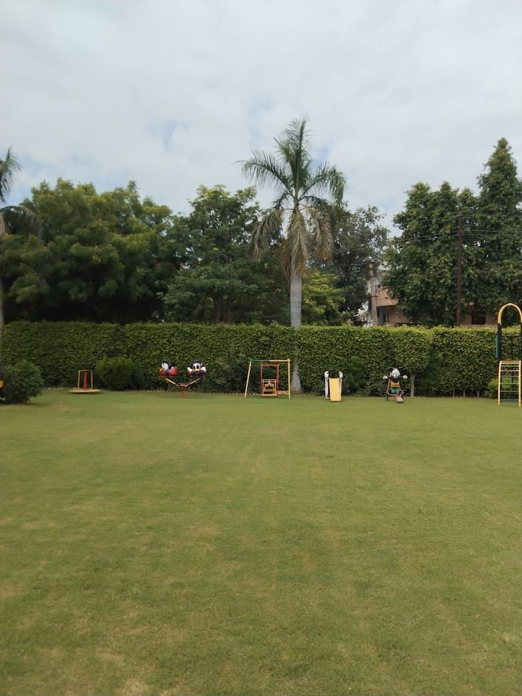 Garden, chattarpur 6 Bedroom 2 Acre Villa In Chattarpur Delhi 9551255