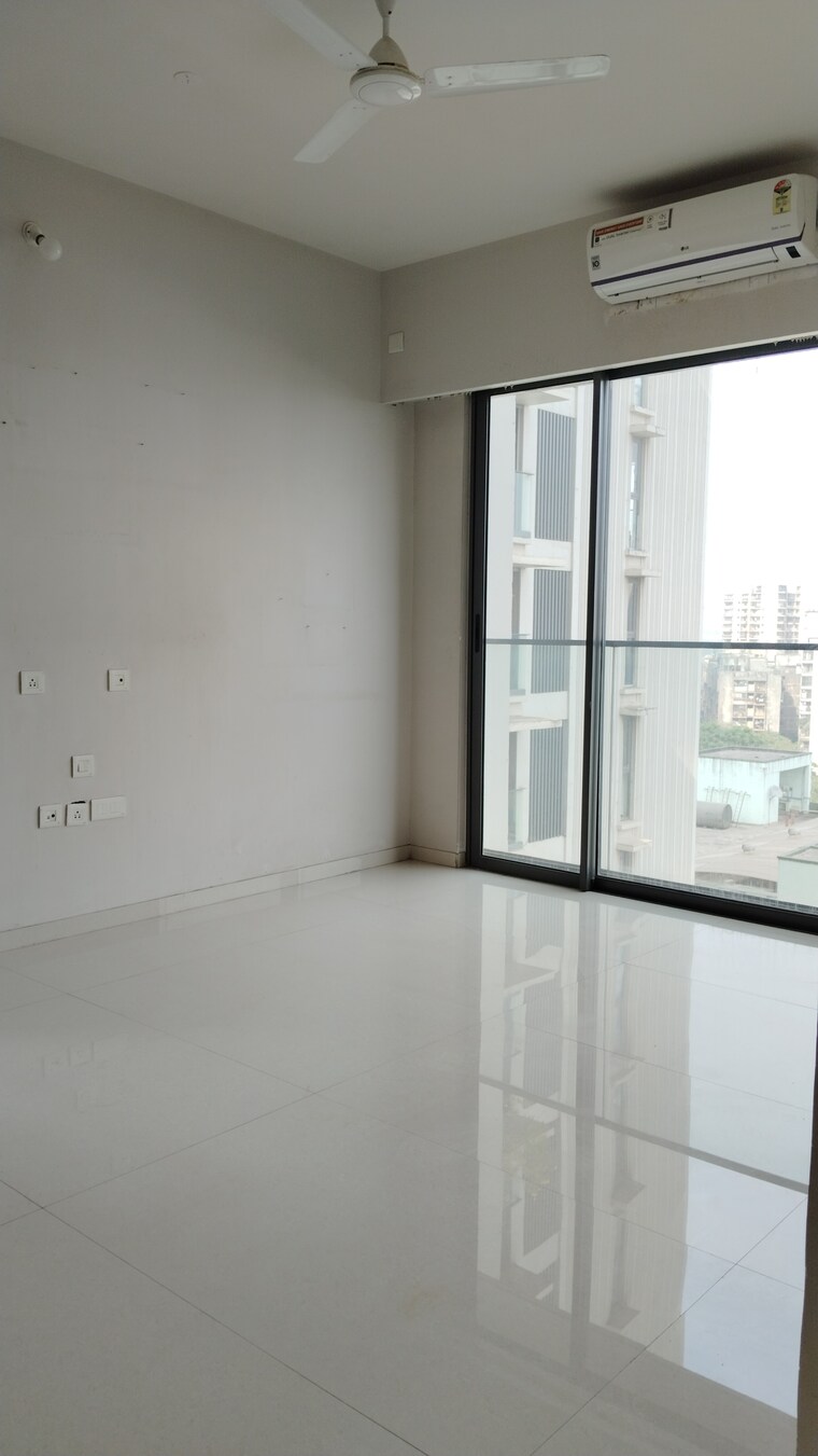 Living Room, rustomjee-seasons 3 Bedroom 1096 Sq.Ft. Apartment In Bandra East Mumbai 9551272