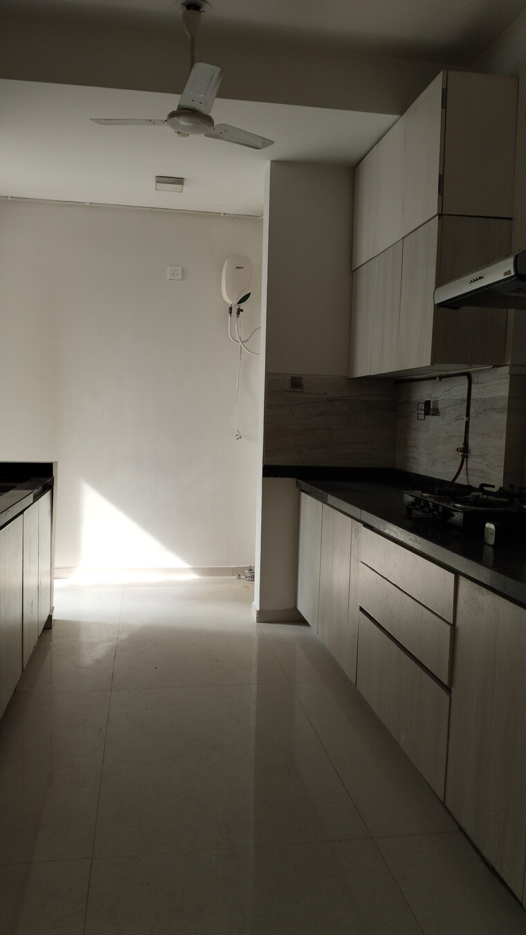 Kitchen, rustomjee-seasons 3 Bedroom 1283 Sq.Ft. Apartment In Bandra East Mumbai 9551297
